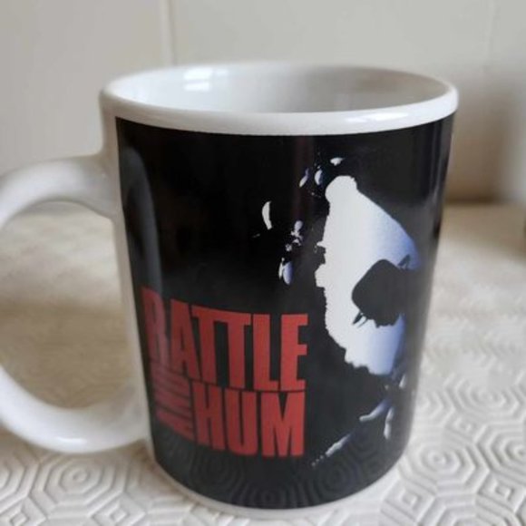 2009 Joshua's Tree and 2010 Rattle and Hum coffee mugs - Picture 5 of 10